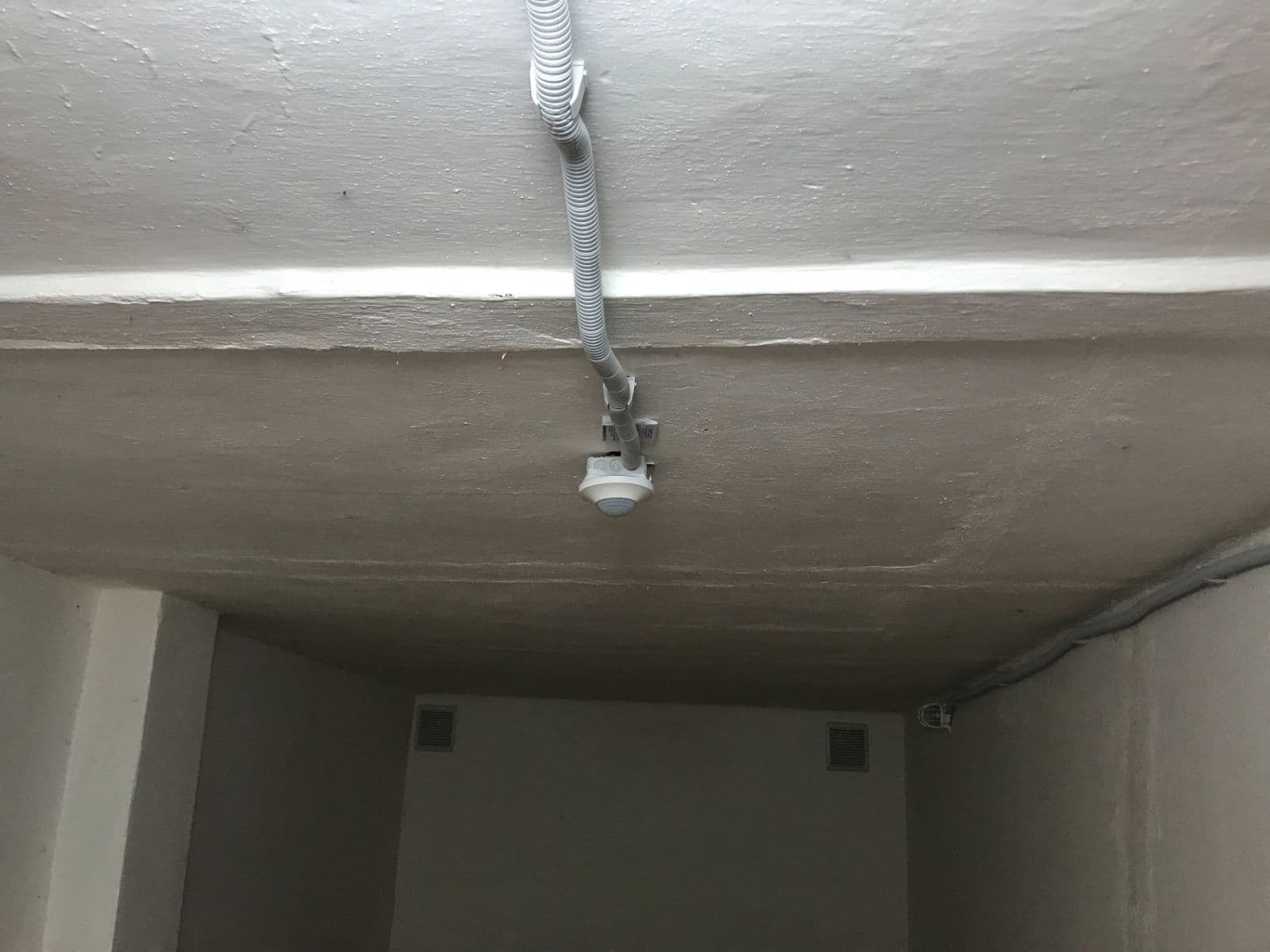 Pronájem garáže 18 m², Závišova, Praha, Praha Pronájem garáže 18 m², Závišova, Praha, Praha
