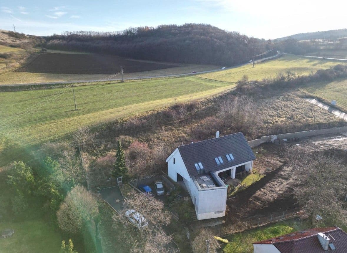Prodej pozemku 856 m², Koněprusy, Středočeský kraj Prodej pozemku 856 m², Koněprusy, Středočeský kraj