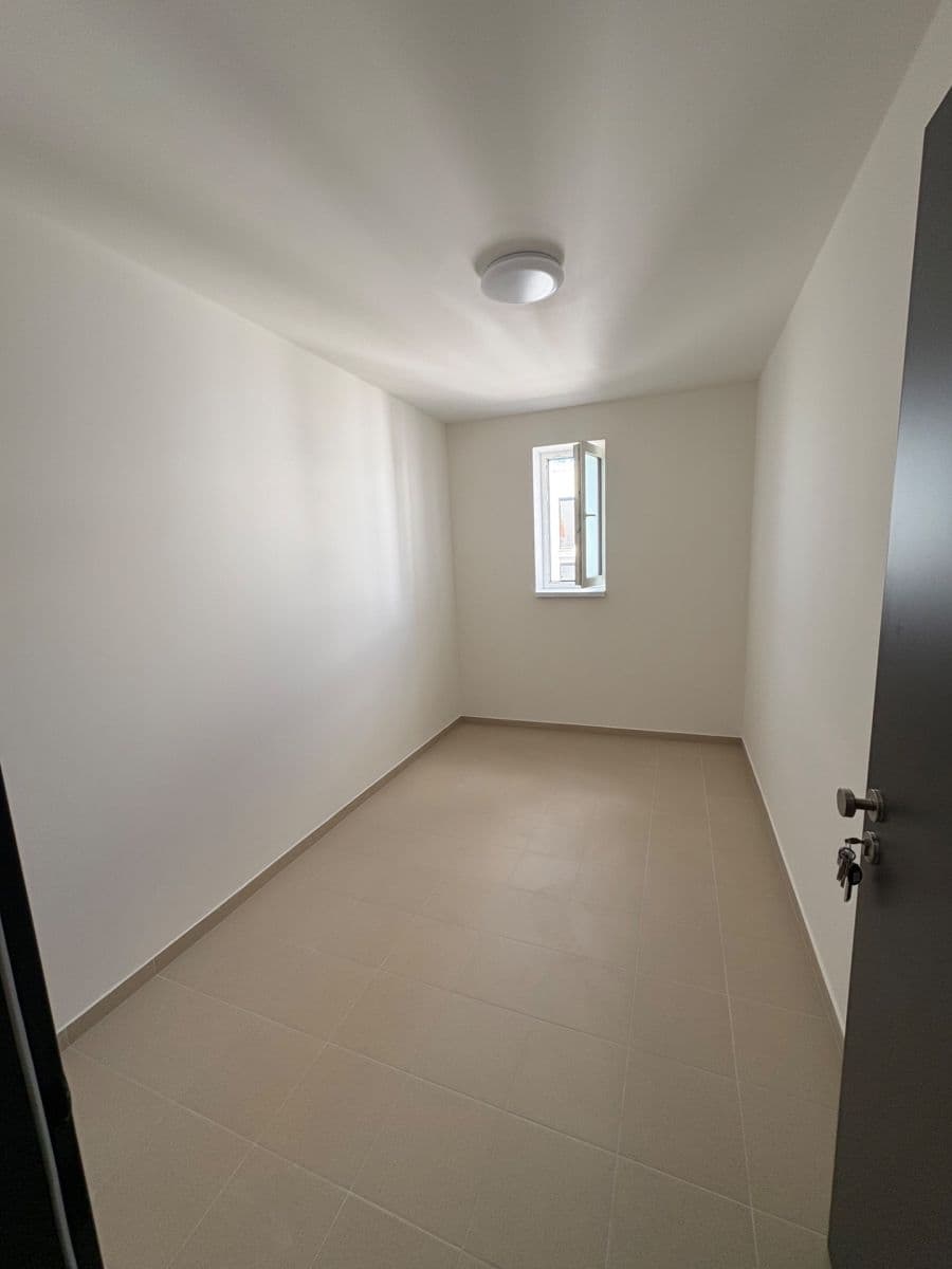 Pronájem bytu 1+kk 38 m², Pšeničná, Hořovice, Středočeský kraj Pronájem bytu 1+kk 38 m², Pšeničná, Hořovice, Středočeský kraj