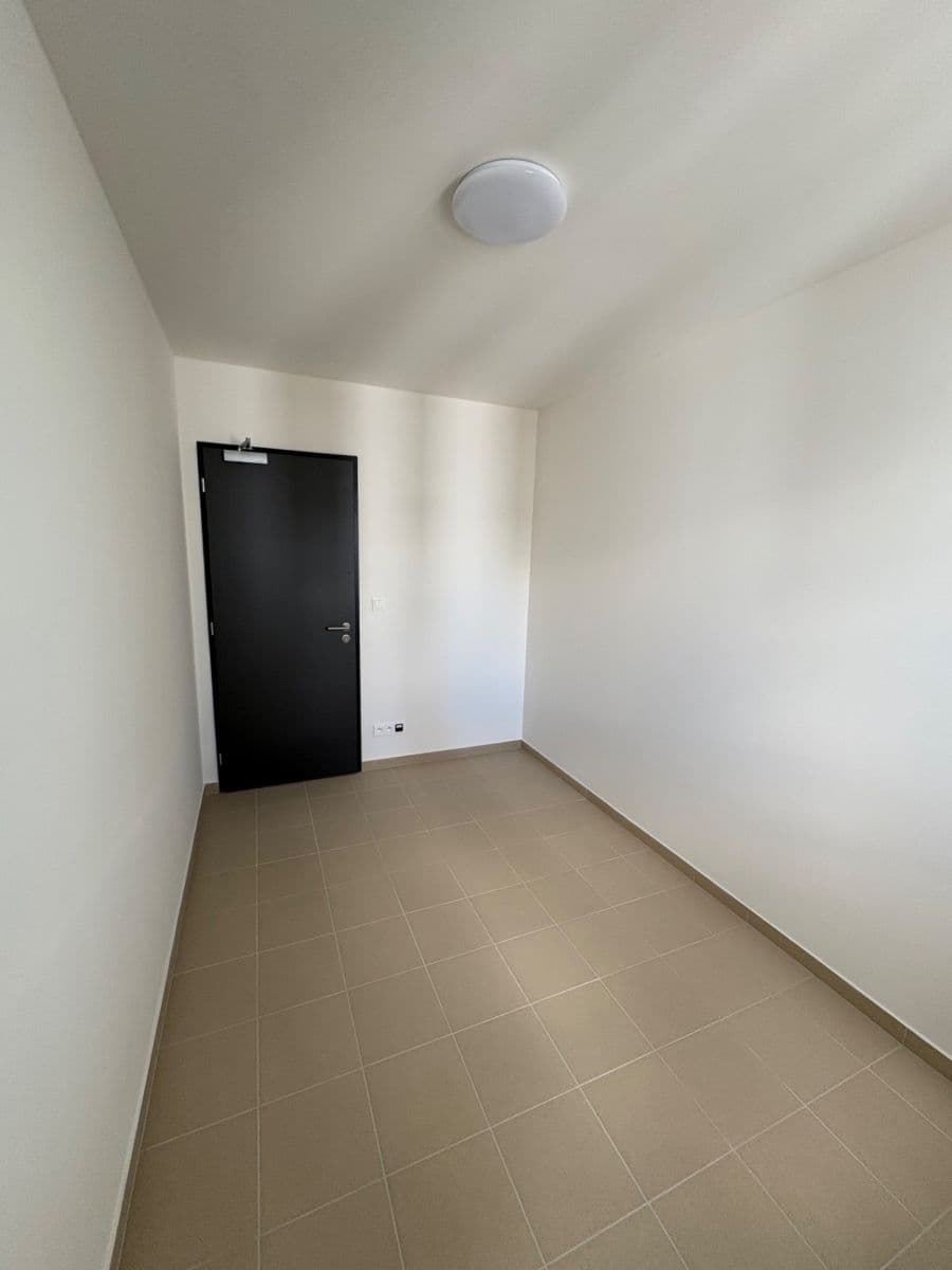 Pronájem bytu 1+kk 38 m², Pšeničná, Hořovice, Středočeský kraj Pronájem bytu 1+kk 38 m², Pšeničná, Hořovice, Středočeský kraj