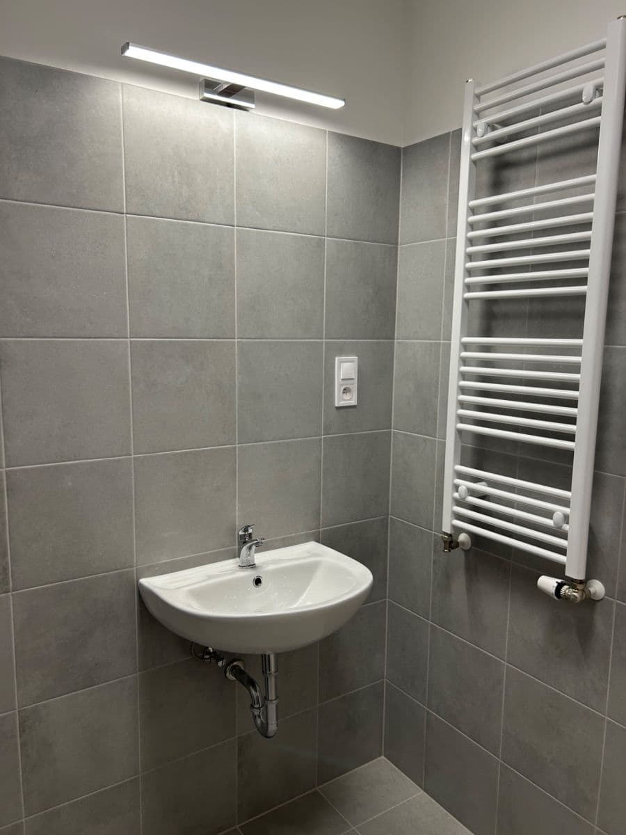 Pronájem bytu 1+kk 35 m², Gerstelova, Praha, Praha Pronájem bytu 1+kk 35 m², Gerstelova, Praha, Praha
