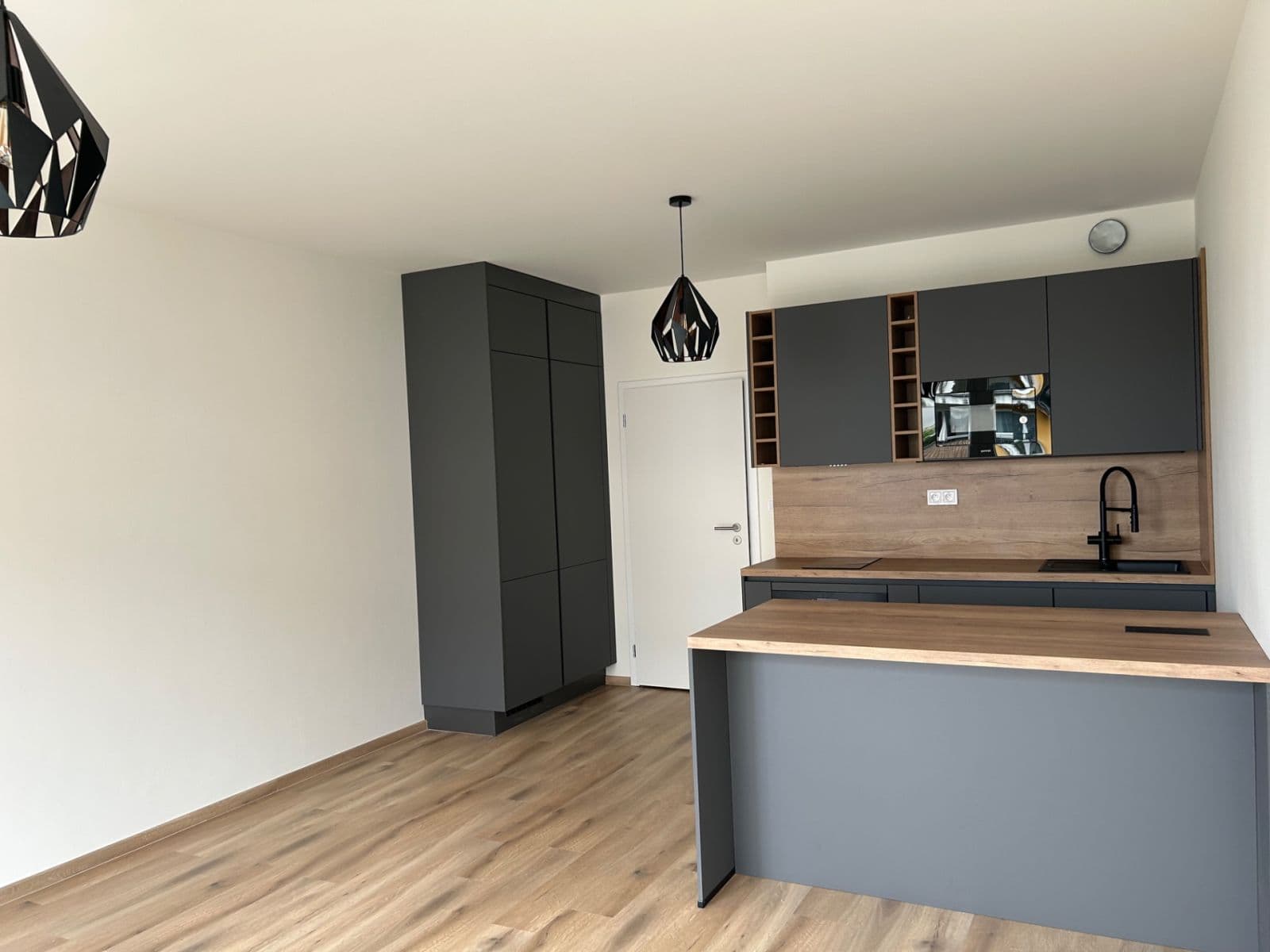 Pronájem bytu 1+kk 35 m², Gerstelova, Praha, Praha Pronájem bytu 1+kk 35 m², Gerstelova, Praha, Praha