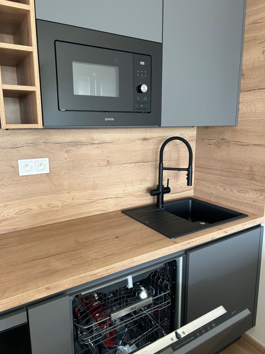Pronájem bytu 1+kk 35 m², Gerstelova, Praha, Praha Pronájem bytu 1+kk 35 m², Gerstelova, Praha, Praha