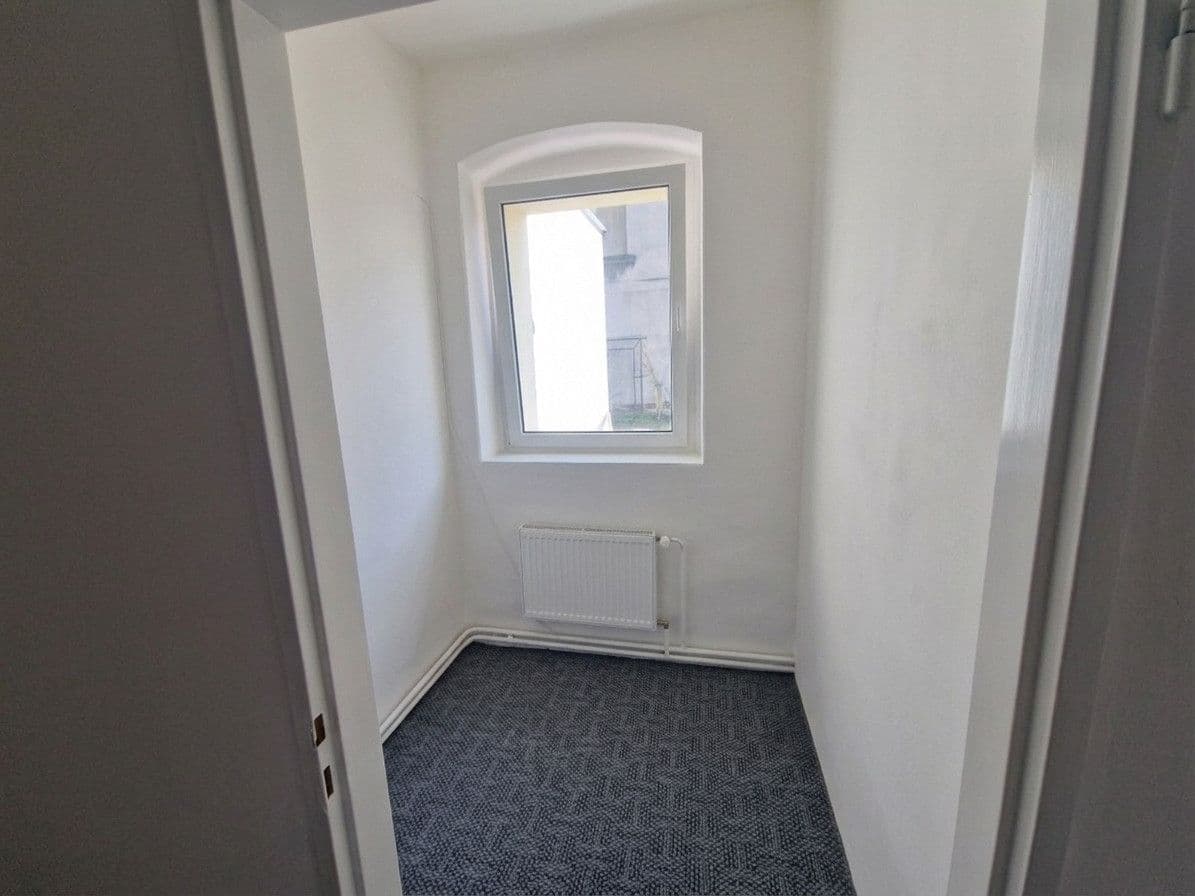 Pronájem bytu 1+kk 25 m², Husova, Nové Město pod Smrkem, Liberecký kraj Pronájem bytu 1+kk 25 m², Husova, Nové Město pod Smrkem, Liberecký kraj