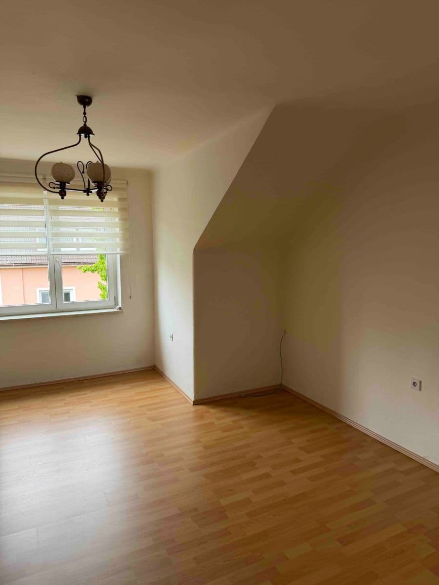 Pronájem bytu 2+1 40 m², Klicperova, Olomouc, Olomoucký kraj Pronájem bytu 2+1 40 m², Klicperova, Olomouc, Olomoucký kraj