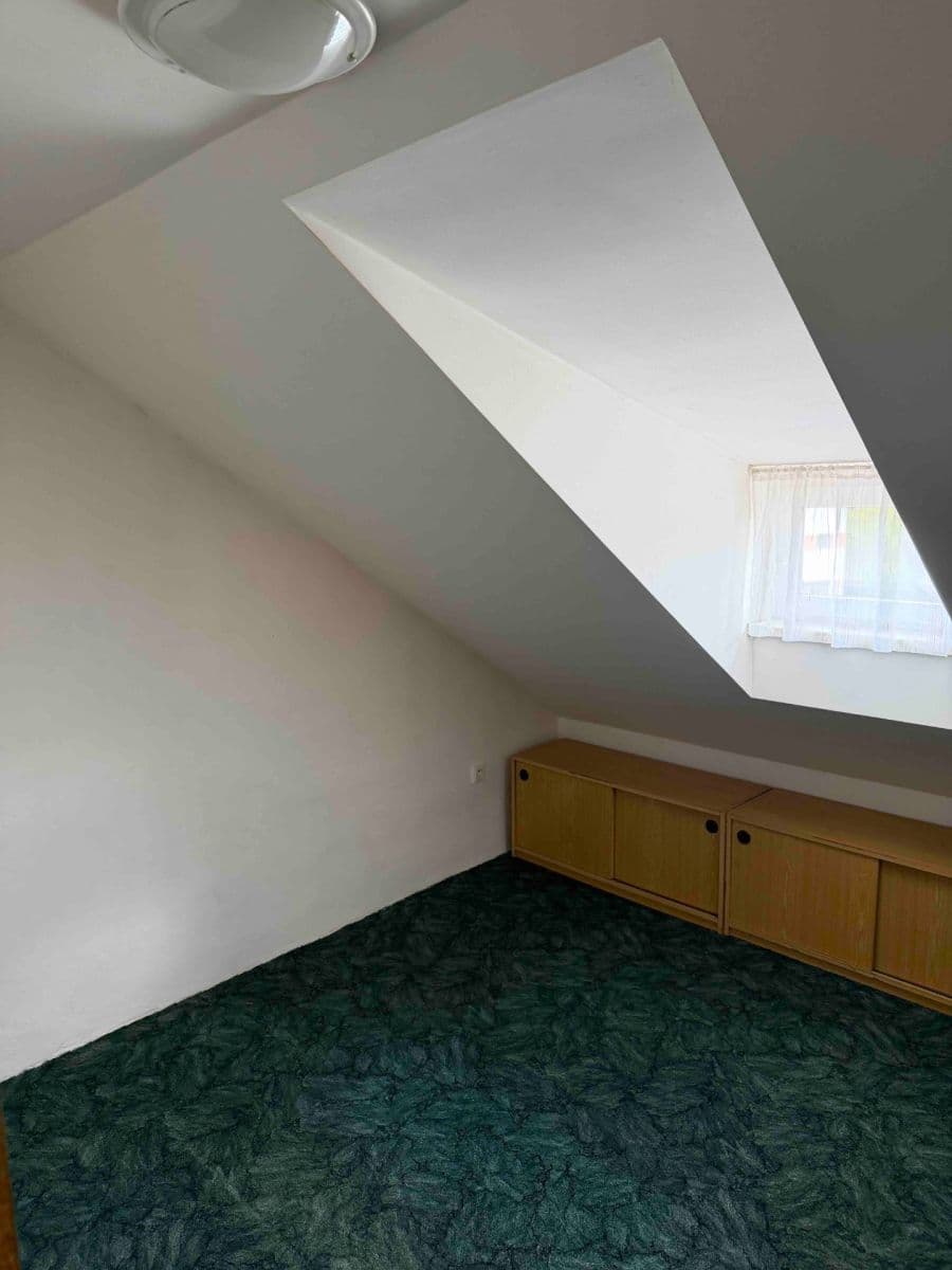 Pronájem bytu 2+1 40 m², Klicperova, Olomouc, Olomoucký kraj Pronájem bytu 2+1 40 m², Klicperova, Olomouc, Olomoucký kraj