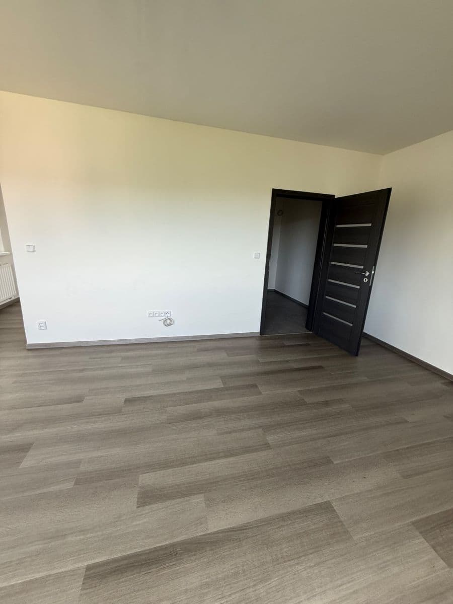 Prodej bytu 1+1 39 m², Horská, Tanvald, Liberecký kraj Prodej bytu 1+1 39 m², Horská, Tanvald, Liberecký kraj