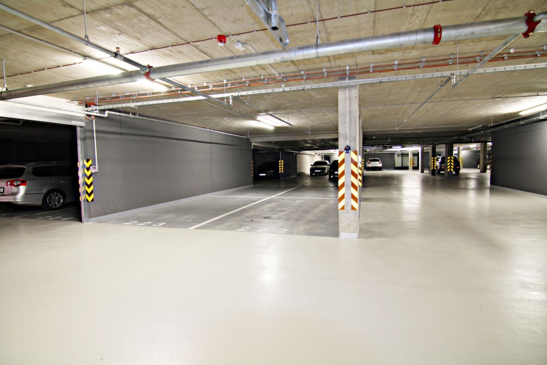 Pronájem garáže 14 m², Brno, Jihomoravský kraj Pronájem garáže 14 m², Brno, Jihomoravský kraj