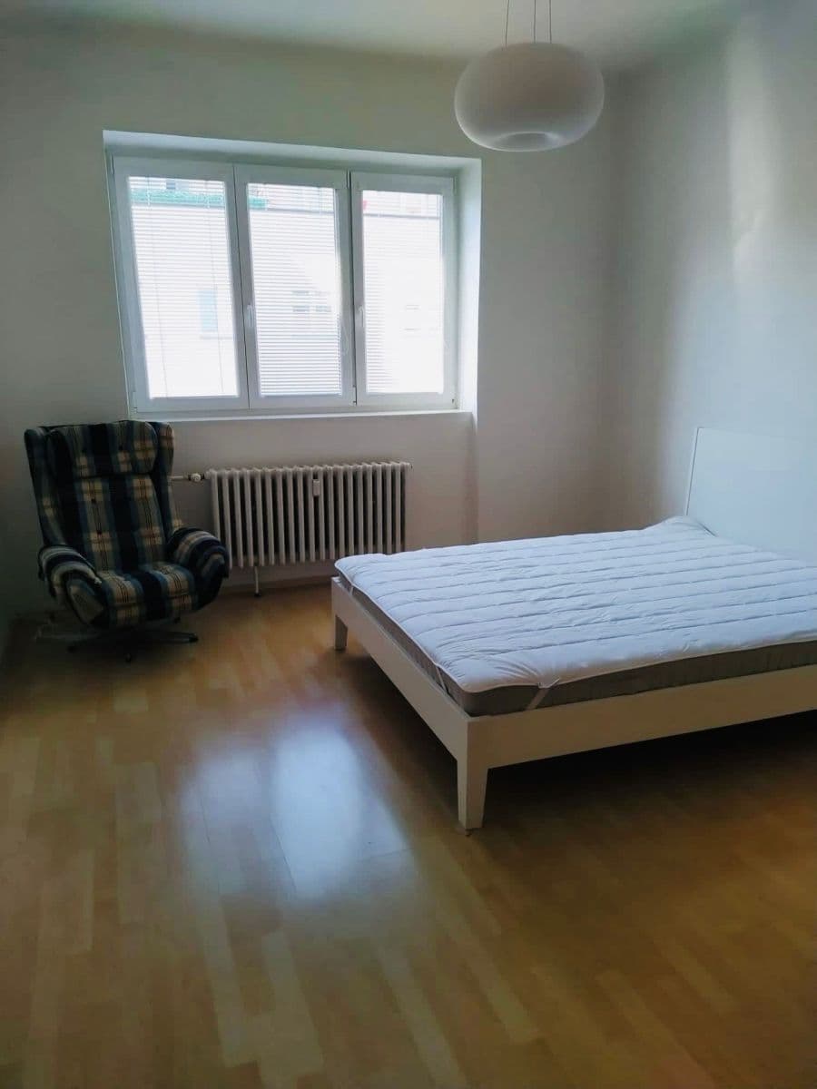 Pronájem bytu 2+kk 43 m², Pod Marjánkou, Praha, Praha Pronájem bytu 2+kk 43 m², Pod Marjánkou, Praha, Praha
