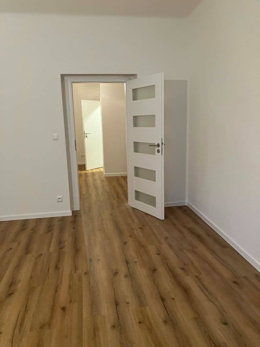 Pronájem bytu 1+1 50 m², Na Zlíchově, Praha, Praha Pronájem bytu 1+1 50 m², Na Zlíchově, Praha, Praha