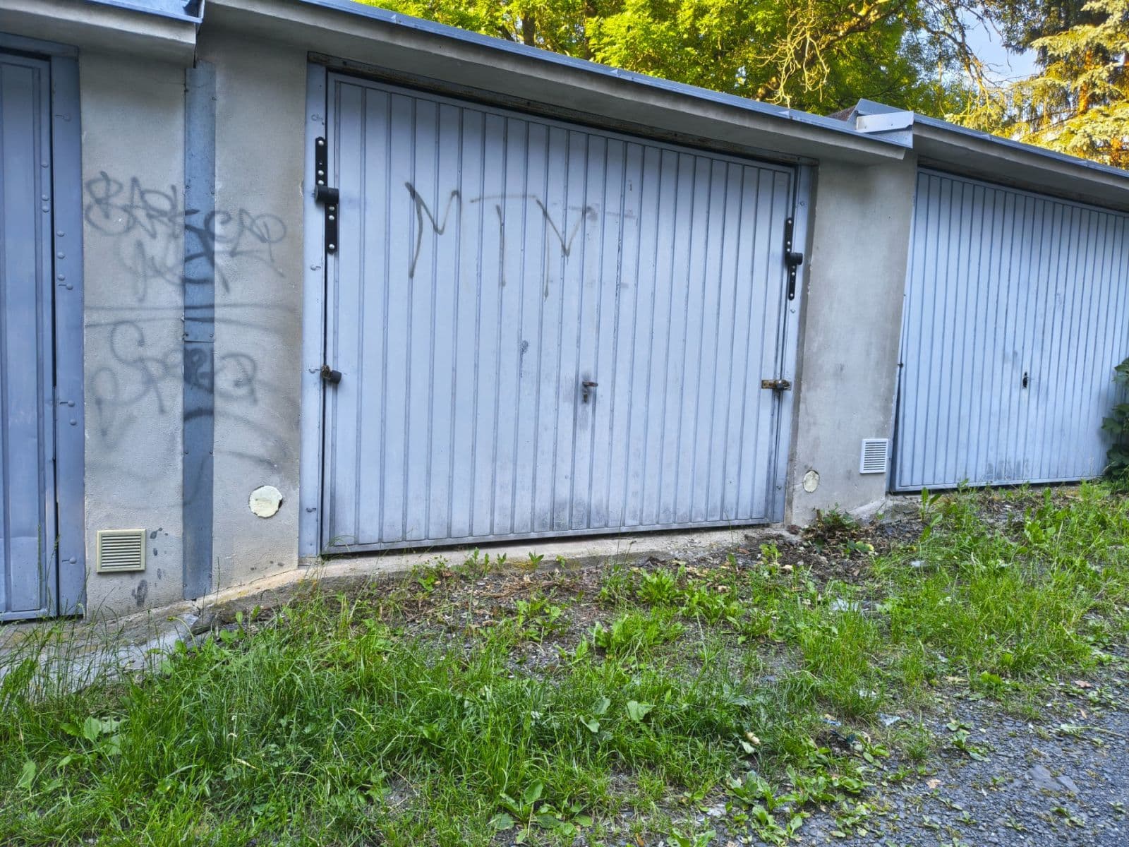 Pronájem garáže 19 m², U Potůčku, Liberec, Liberecký kraj Pronájem garáže 19 m², U Potůčku, Liberec, Liberecký kraj