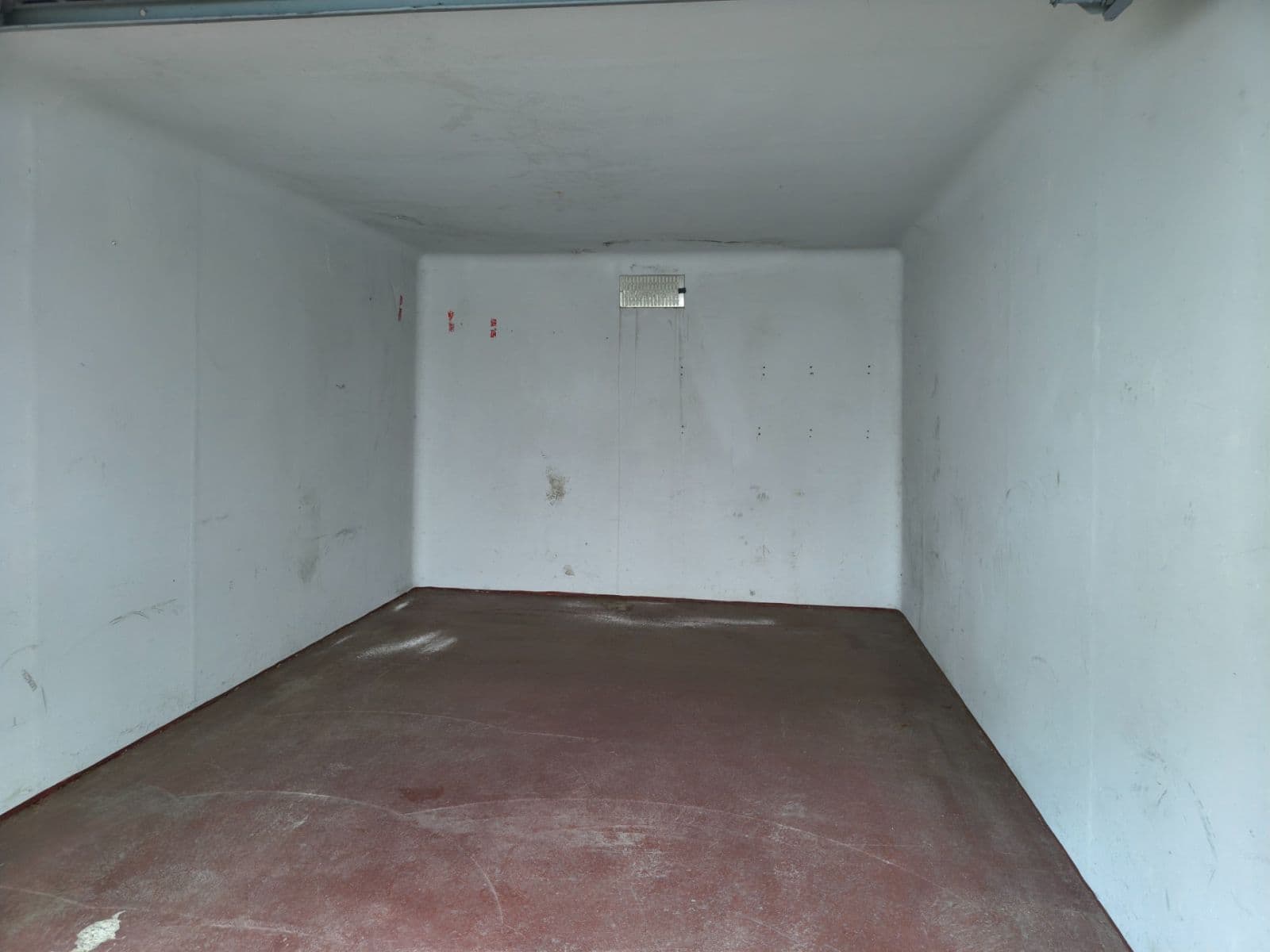 Pronájem garáže 19 m², U Potůčku, Liberec, Liberecký kraj Pronájem garáže 19 m², U Potůčku, Liberec, Liberecký kraj
