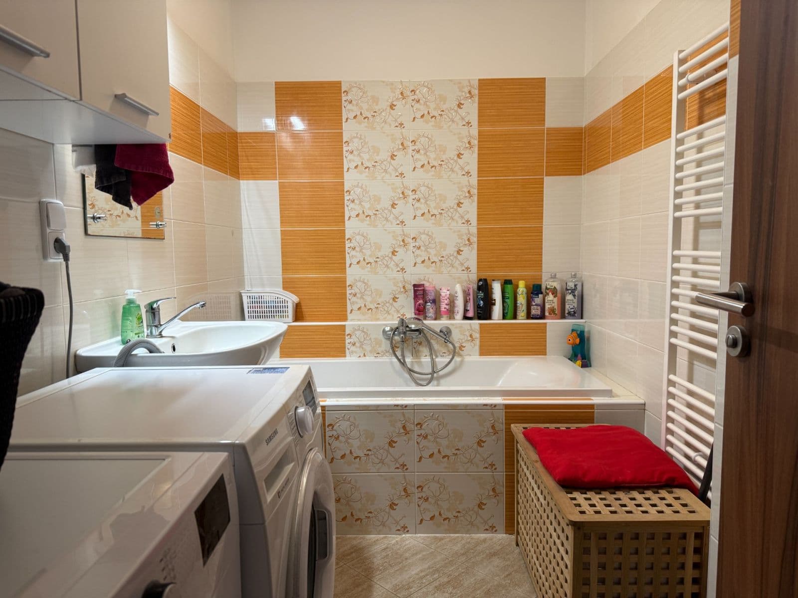 Prodej bytu 3+kk 55 m², Šípková, Mukařov, Středočeský kraj Prodej bytu 3+kk 55 m², Šípková, Mukařov, Středočeský kraj