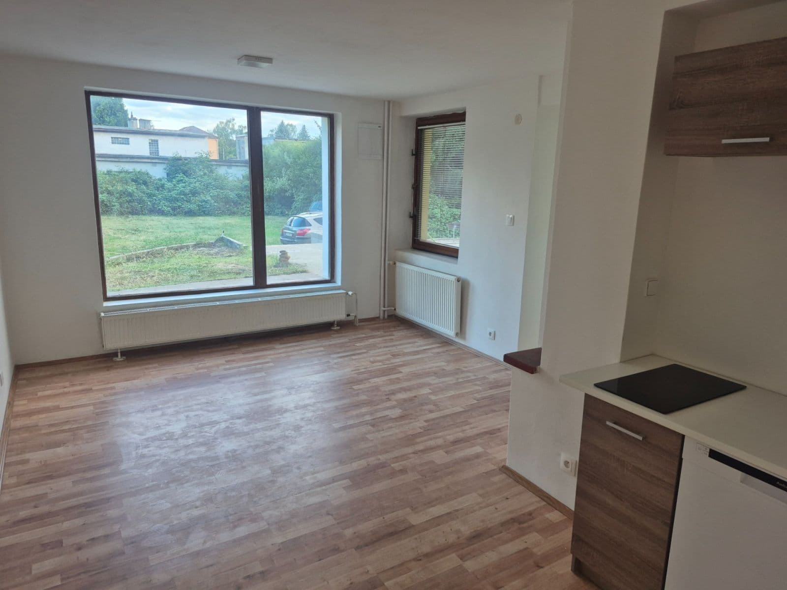 Pronájem bytu 2+kk 45 m², Lišická, Praha, Praha Pronájem bytu 2+kk 45 m², Lišická, Praha, Praha