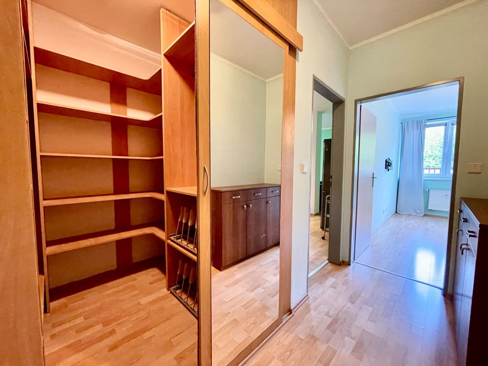 Pronájem bytu 2+kk 63 m², Novovysočanská, Praha, Praha Pronájem bytu 2+kk 63 m², Novovysočanská, Praha, Praha