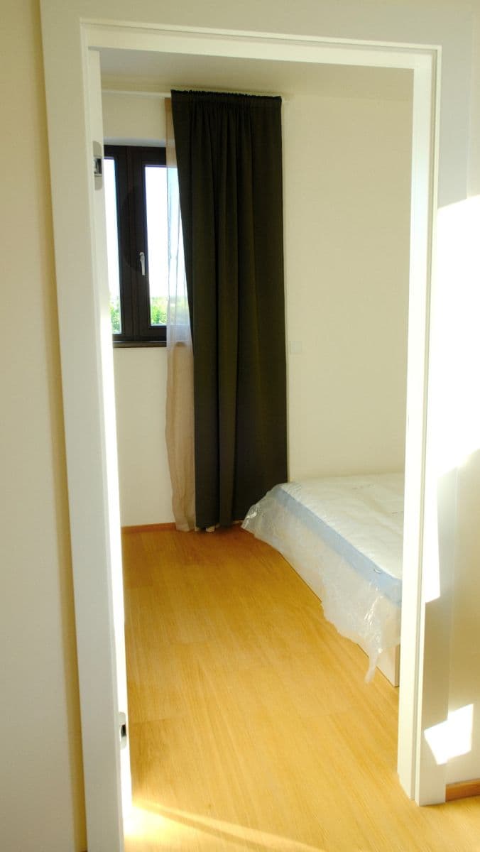 Pronájem bytu 2+kk 42 m², V Třešňovce, Praha, Praha Pronájem bytu 2+kk 42 m², V Třešňovce, Praha, Praha