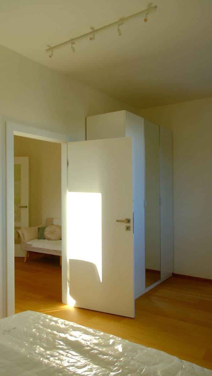 Pronájem bytu 2+kk 42 m², V Třešňovce, Praha, Praha Pronájem bytu 2+kk 42 m², V Třešňovce, Praha, Praha