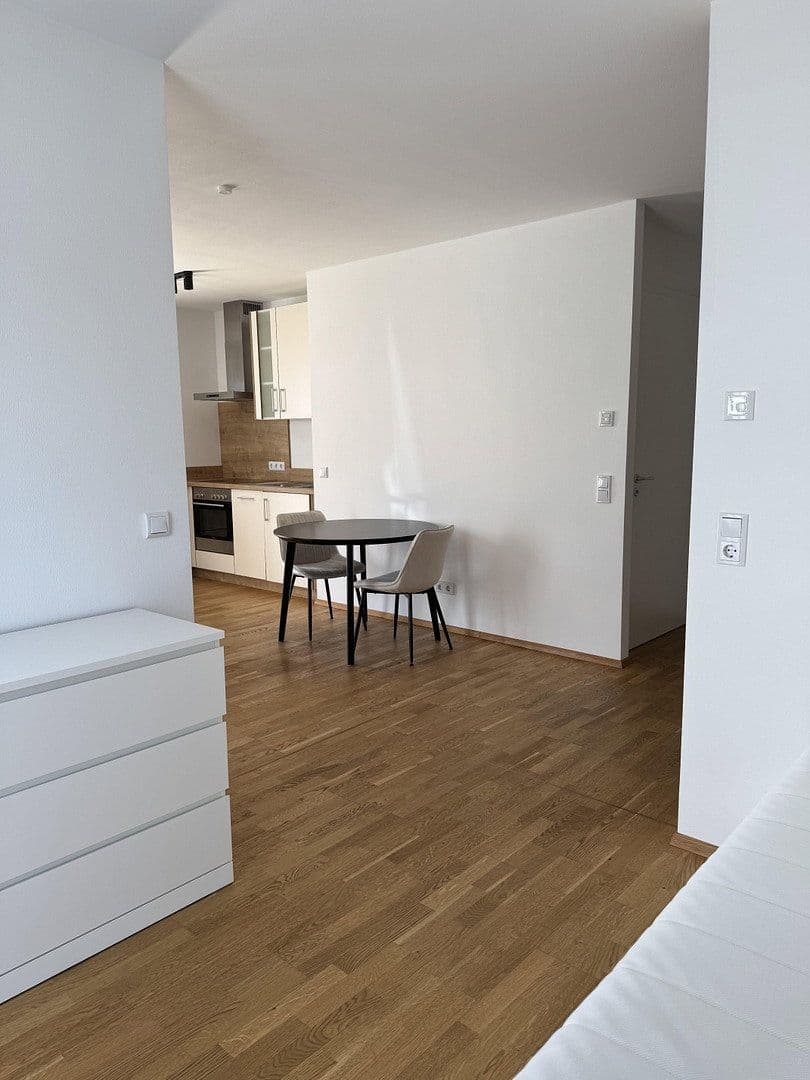 Pronájem bytu 1+kk 41 m², Herzogenaurach, Bavorsko Pronájem bytu 1+kk 41 m², Herzogenaurach, Bavorsko