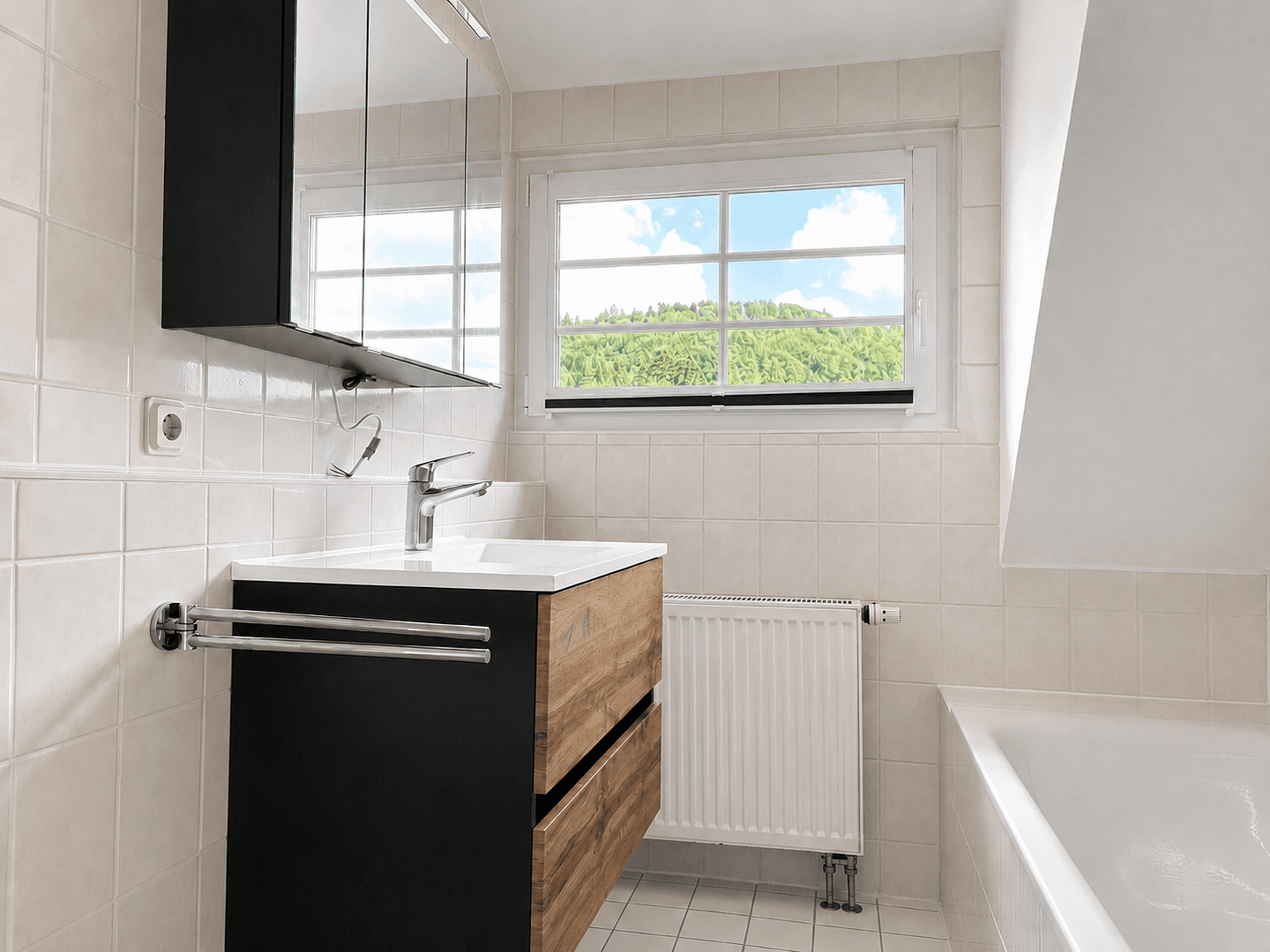 Pronájem bytu 3+1 95 m², Tailfingerstraße 1, Albstadt, Bádensko-Württembersko Pronájem bytu 3+1 95 m², Tailfingerstraße 1, Albstadt, Bádensko-Württembersko