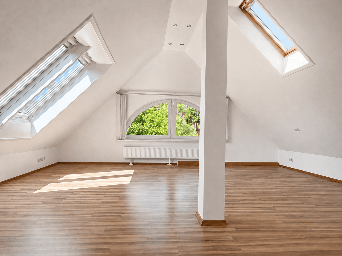 Pronájem bytu 3+1 95 m², Tailfingerstraße 1, Albstadt, Bádensko-Württembersko Pronájem bytu 3+1 95 m², Tailfingerstraße 1, Albstadt, Bádensko-Württembersko