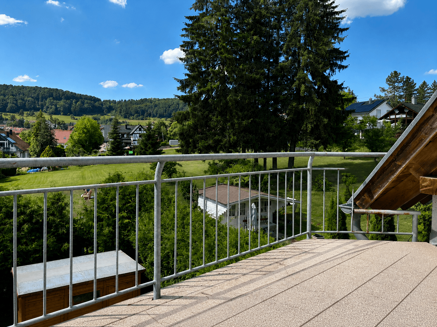 Pronájem bytu 3+1 95 m², Tailfingerstraße 1, Albstadt, Bádensko-Württembersko Pronájem bytu 3+1 95 m², Tailfingerstraße 1, Albstadt, Bádensko-Württembersko