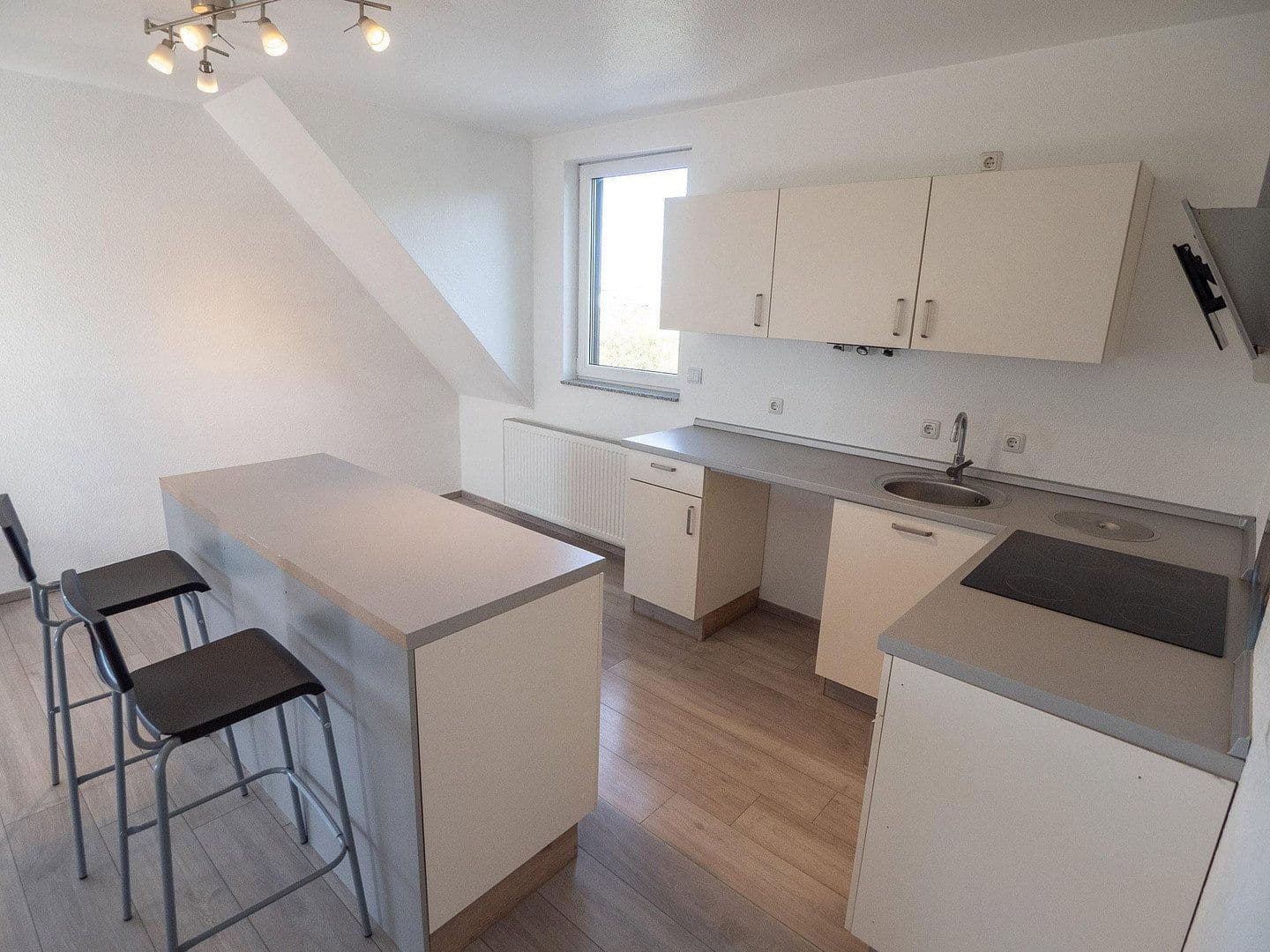 Pronájem bytu 3+kk 87 m², Duffenterstr. 26, Stolberg, Severní Porýní-Vestfálsko Pronájem bytu 3+kk 87 m², Duffenterstr. 26, Stolberg, Severní Porýní-Vestfálsko
