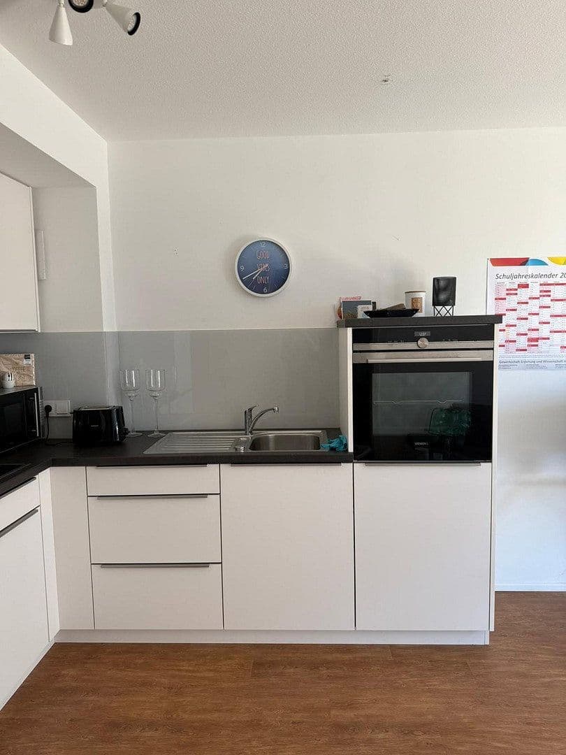 Pronájem bytu 2+1 36 m², Schweickerweg 21/1, Schwäbisch Hall, Bádensko-Württembersko Pronájem bytu 2+1 36 m², Schweickerweg 21/1, Schwäbisch Hall, Bádensko-Württembersko