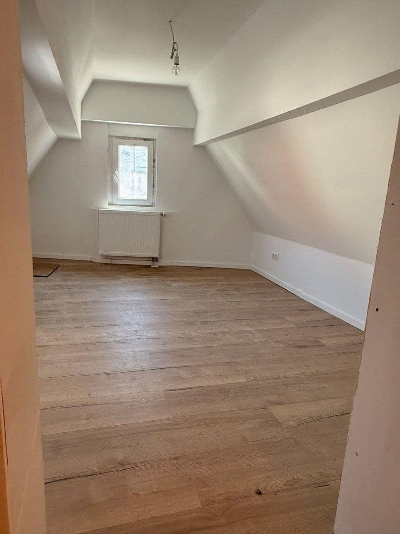 Prodej domu 86 m², pozemek 160 m², Bissmarkstr 23, Rülzheim, Porýní-Falc Prodej domu 86 m², pozemek 160 m², Bissmarkstr 23, Rülzheim, Porýní-Falc