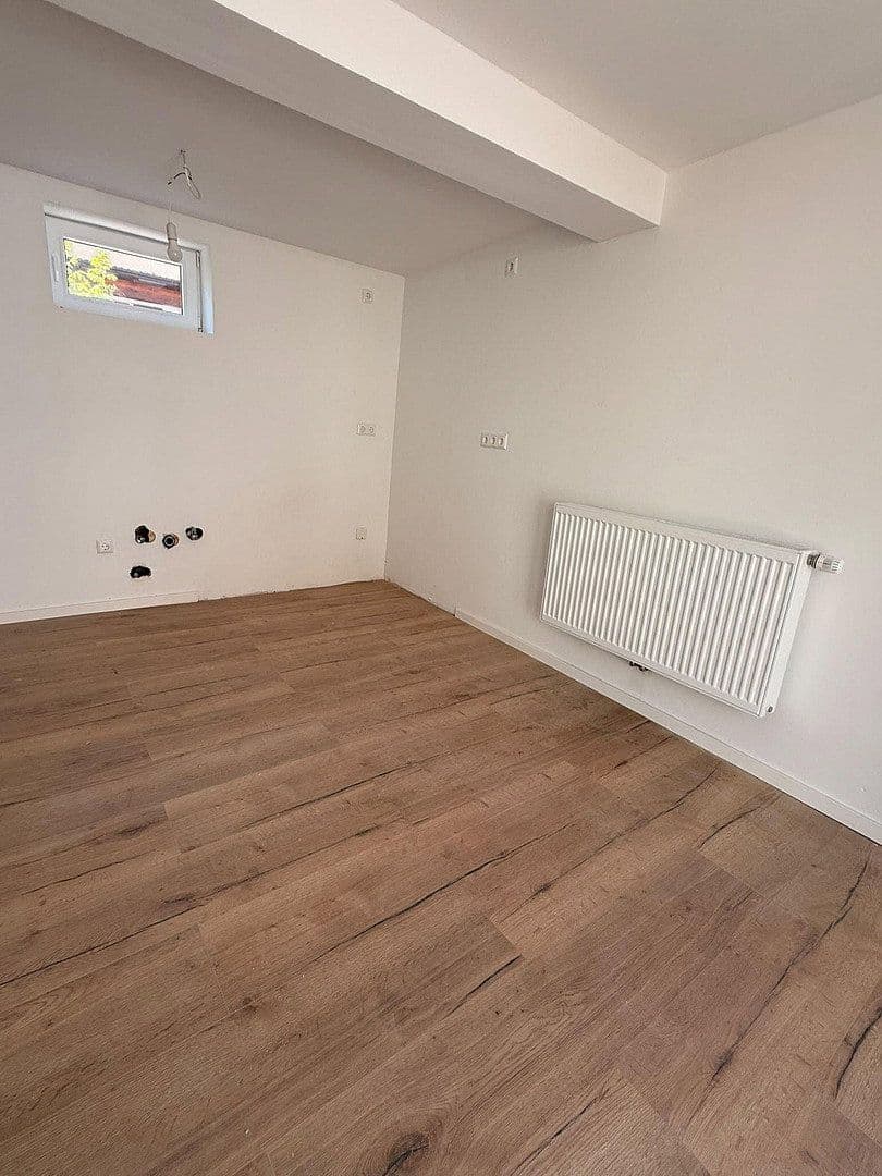 Prodej domu 86 m², pozemek 160 m², Bissmarkstr 23, Rülzheim, Porýní-Falc Prodej domu 86 m², pozemek 160 m², Bissmarkstr 23, Rülzheim, Porýní-Falc