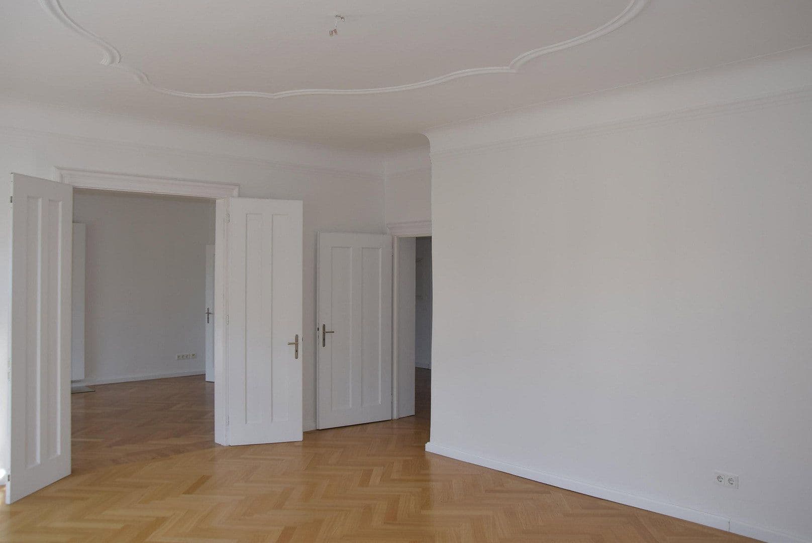 Pronájem bytu 6+1 236 m², München, Bavorsko Pronájem bytu 6+1 236 m², München, Bavorsko