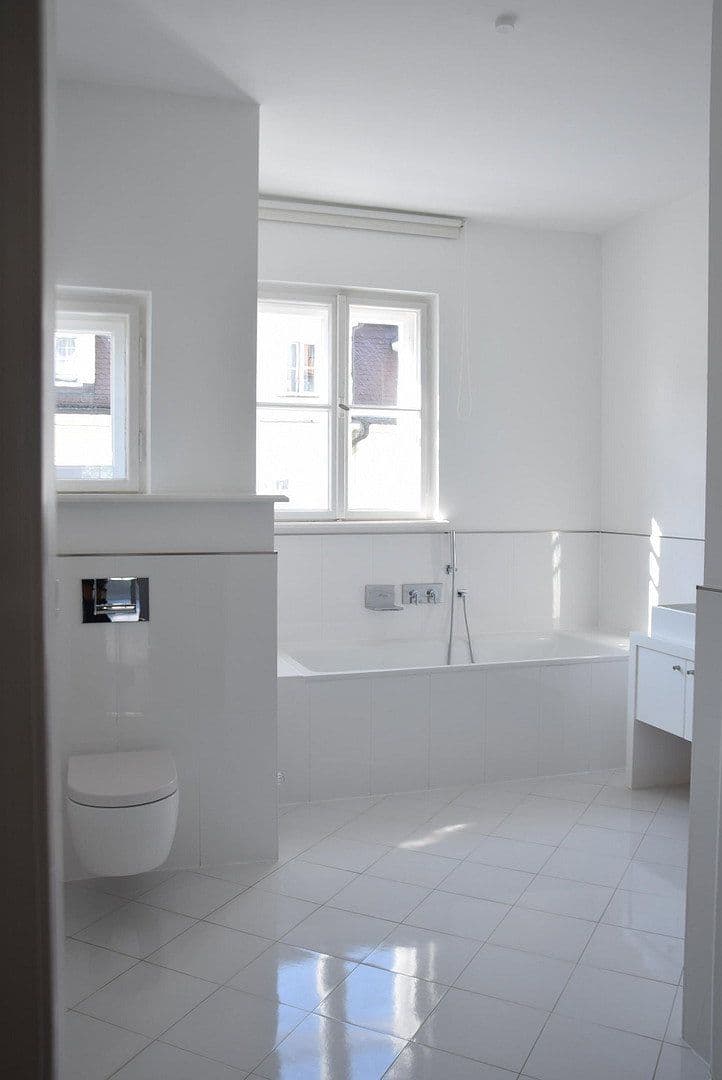 Pronájem bytu 6+1 236 m², München, Bavorsko Pronájem bytu 6+1 236 m², München, Bavorsko