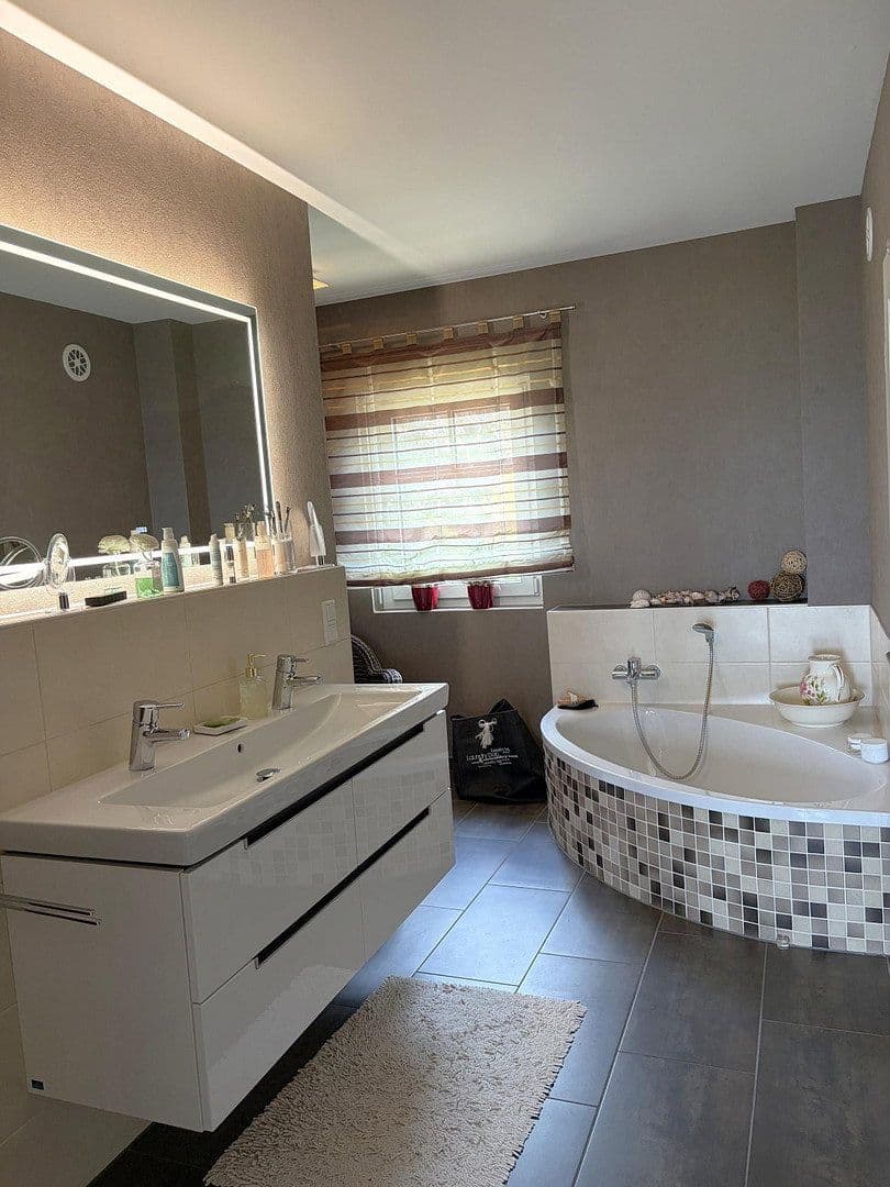 Prodej domu 190 m², pozemek 510 m², Hasenpfad 8, Glashütten, Hessen Prodej domu 190 m², pozemek 510 m², Hasenpfad 8, Glashütten, Hessen