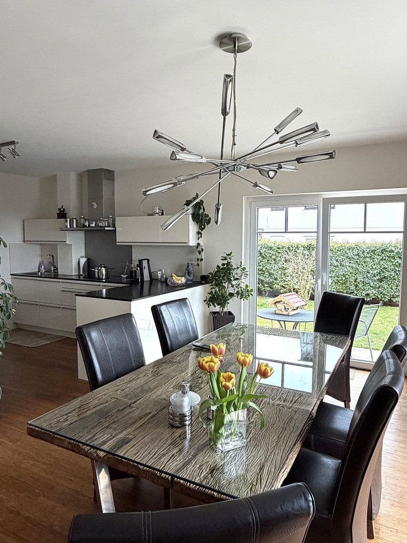 Prodej domu 190 m², pozemek 510 m², Hasenpfad 8, Glashütten, Hessen Prodej domu 190 m², pozemek 510 m², Hasenpfad 8, Glashütten, Hessen