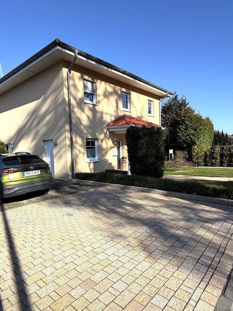 Prodej domu 190 m², pozemek 510 m², Hasenpfad 8, Glashütten, Hessen Prodej domu 190 m², pozemek 510 m², Hasenpfad 8, Glashütten, Hessen