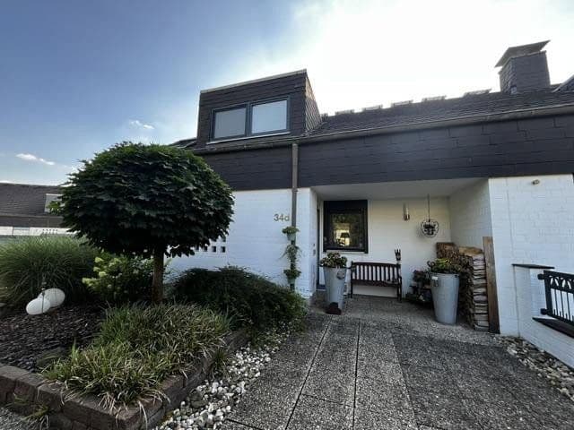 Prodej domu 137 m², pozemek 532 m², Dortmund, Severní Porýní-Vestfálsko Prodej domu 137 m², pozemek 532 m², Dortmund, Severní Porýní-Vestfálsko