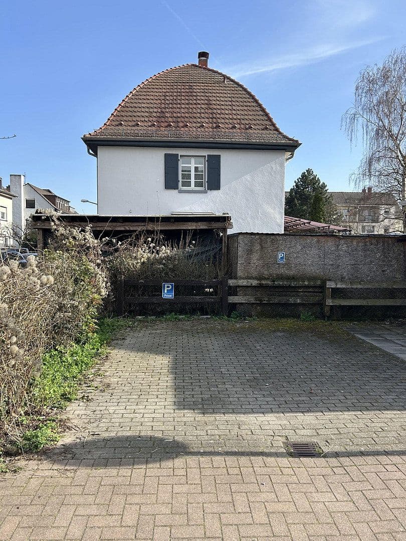 Prodej domu 95 m², pozemek 222 m², Ludwigshafen, Porýní-Falc Prodej domu 95 m², pozemek 222 m², Ludwigshafen, Porýní-Falc
