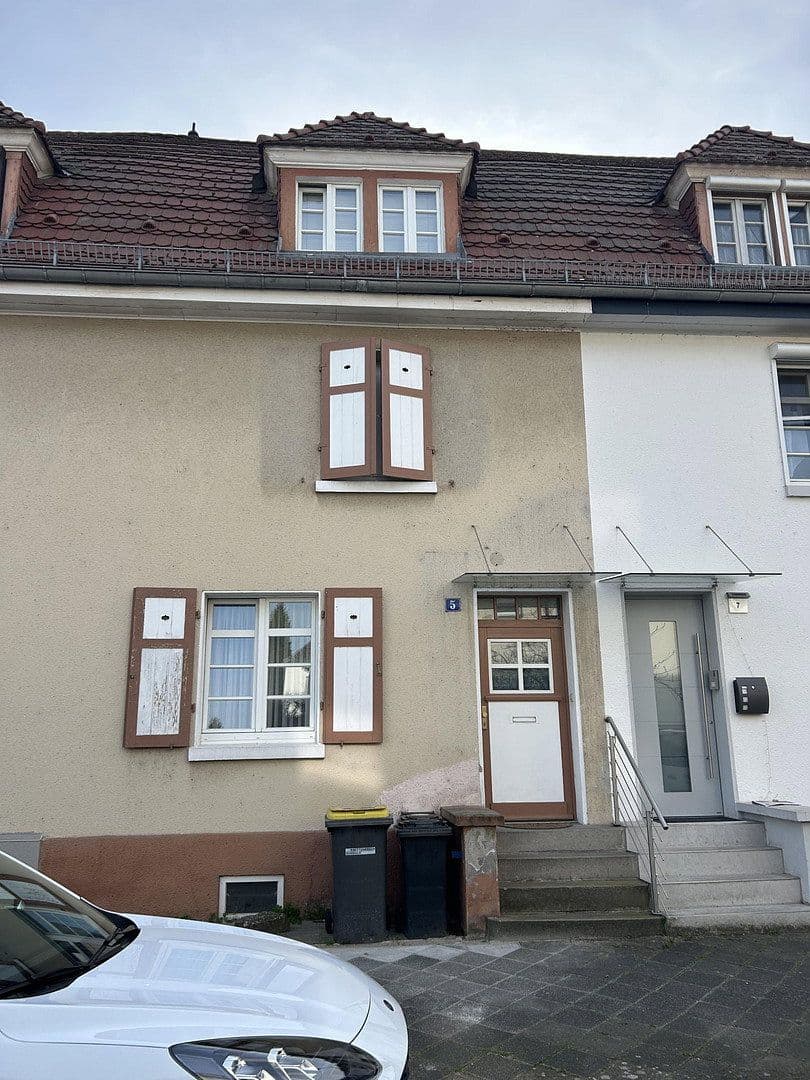 Prodej domu 95 m², pozemek 222 m², Ludwigshafen, Porýní-Falc Prodej domu 95 m², pozemek 222 m², Ludwigshafen, Porýní-Falc