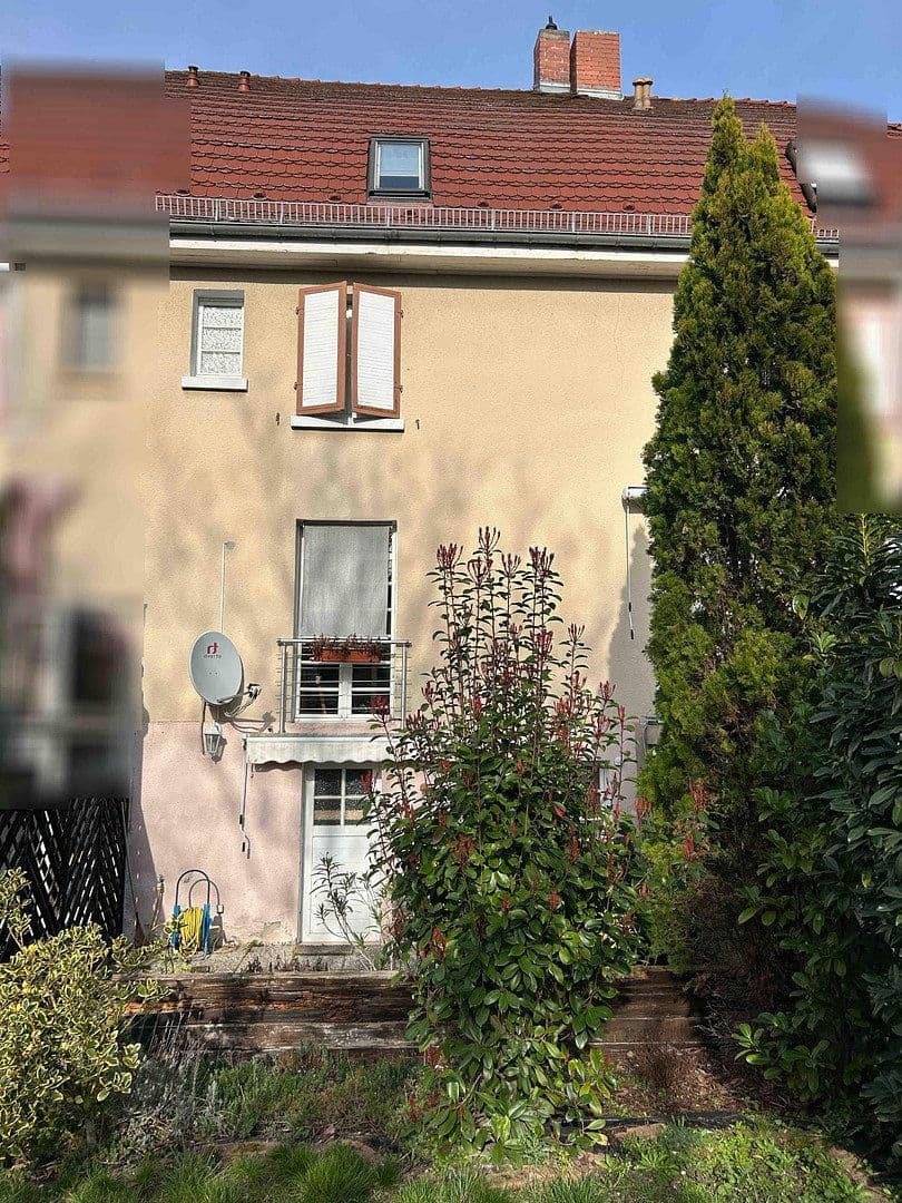 Prodej domu 95 m², pozemek 222 m², Ludwigshafen, Porýní-Falc Prodej domu 95 m², pozemek 222 m², Ludwigshafen, Porýní-Falc