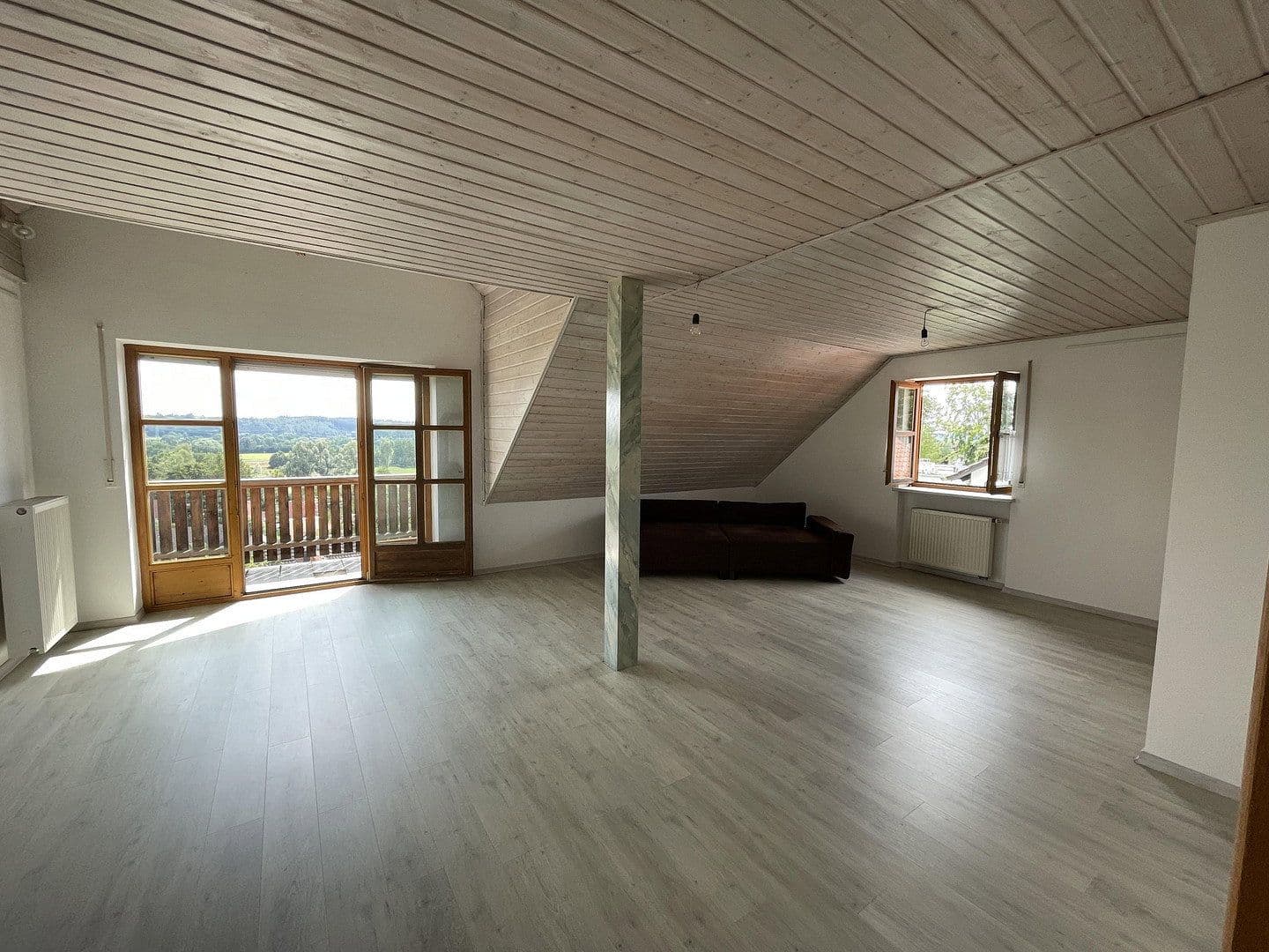 Pronájem bytu 3+1 80 m², Haag, Bavorsko Pronájem bytu 3+1 80 m², Haag, Bavorsko