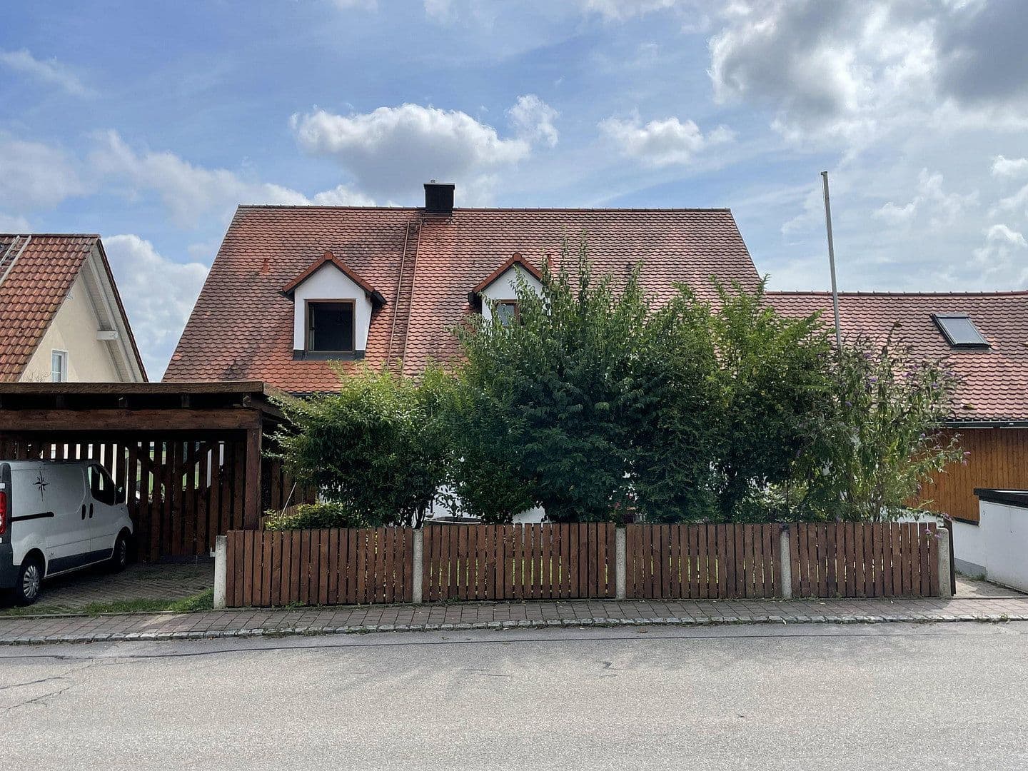 Pronájem bytu 3+1 80 m², Haag, Bavorsko Pronájem bytu 3+1 80 m², Haag, Bavorsko