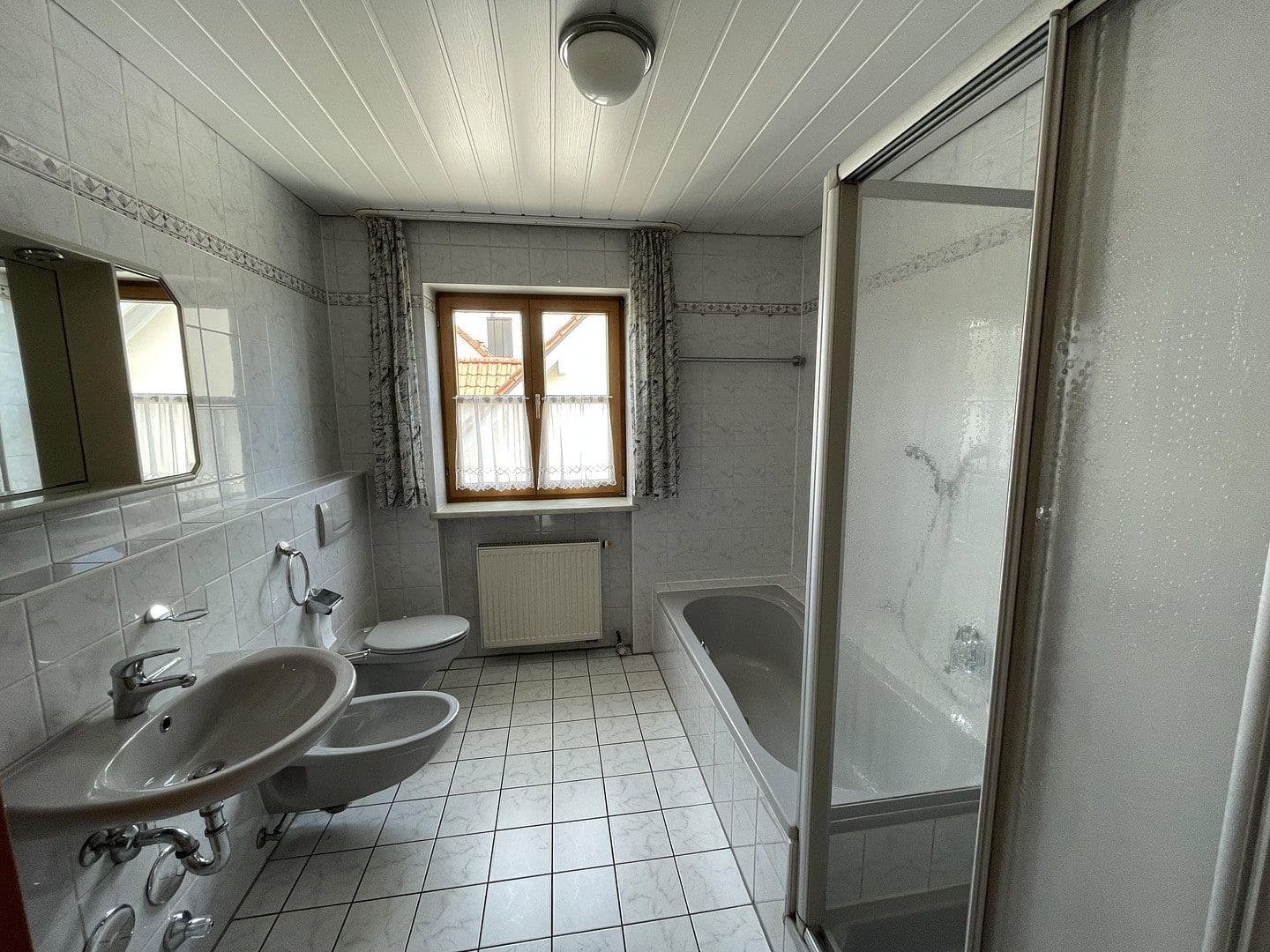 Pronájem bytu 3+1 80 m², Haag, Bavorsko Pronájem bytu 3+1 80 m², Haag, Bavorsko