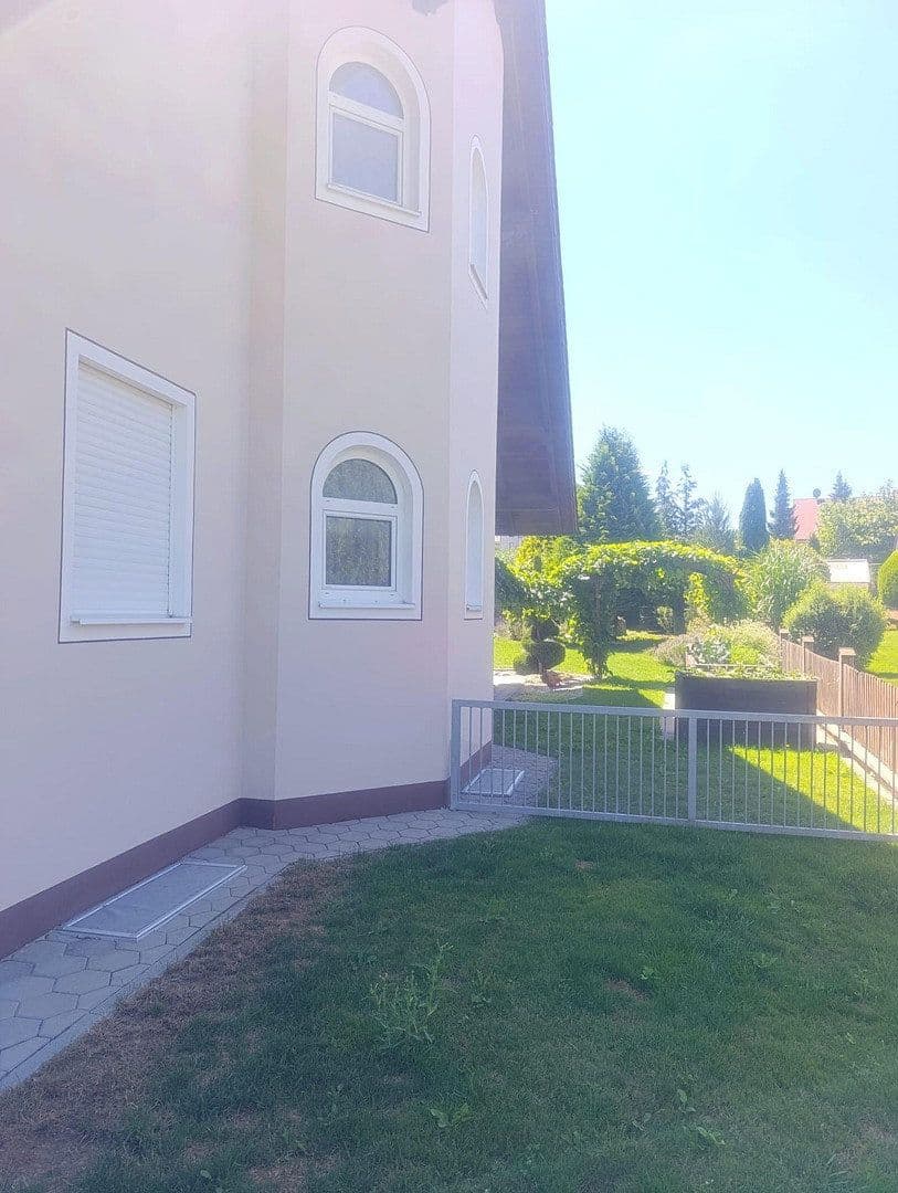 Prodej domu 302 m², pozemek 1.180 m², Wildenberg, Bavorsko Prodej domu 302 m², pozemek 1.180 m², Wildenberg, Bavorsko