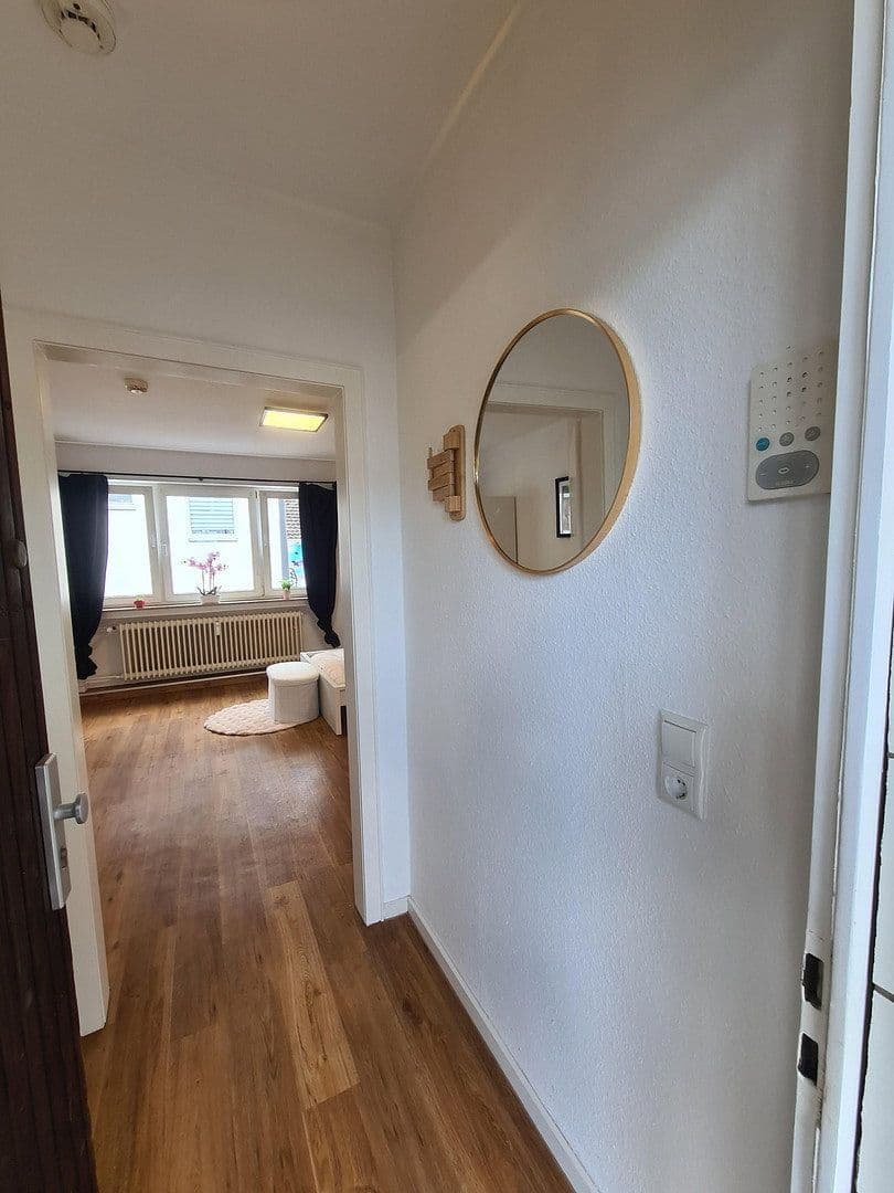 Pronájem bytu 1+kk 27 m², Köln, Severní Porýní-Vestfálsko Pronájem bytu 1+kk 27 m², Köln, Severní Porýní-Vestfálsko