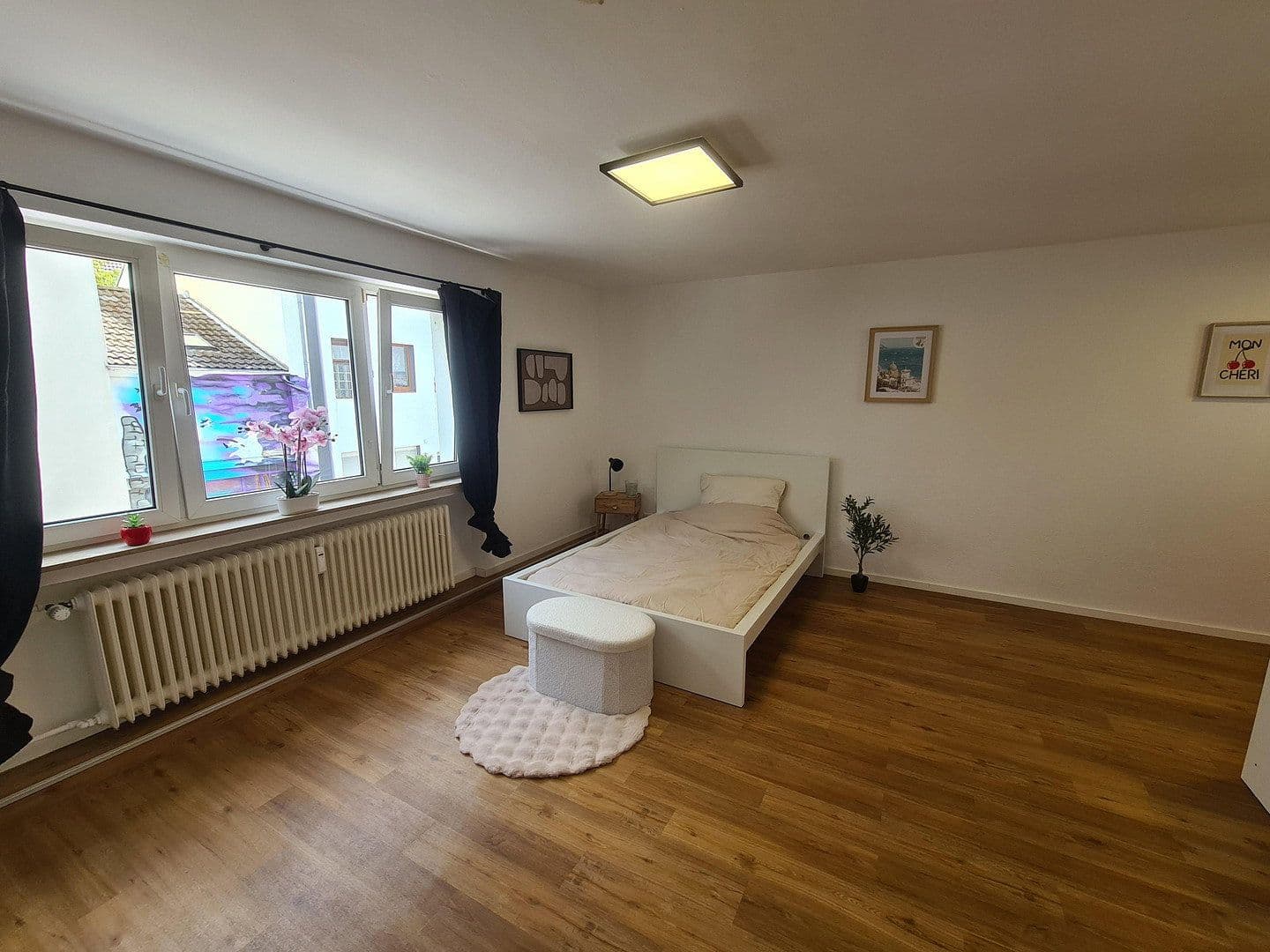 Pronájem bytu 1+kk 27 m², Köln, Severní Porýní-Vestfálsko Pronájem bytu 1+kk 27 m², Köln, Severní Porýní-Vestfálsko