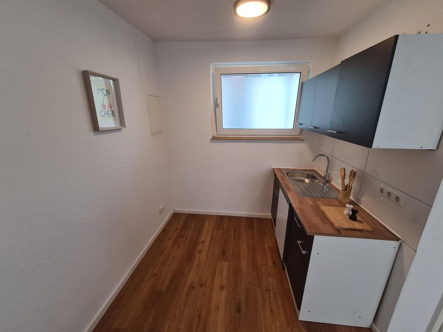 Pronájem bytu 1+kk 27 m², Köln, Severní Porýní-Vestfálsko Pronájem bytu 1+kk 27 m², Köln, Severní Porýní-Vestfálsko