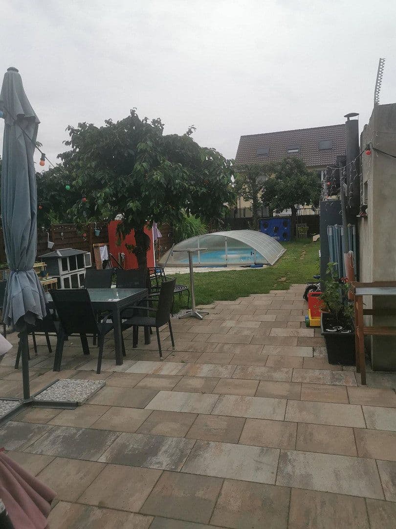 Prodej domu 240 m², pozemek 732 m², Karlstraße 55, Hallstadt, Bavorsko Prodej domu 240 m², pozemek 732 m², Karlstraße 55, Hallstadt, Bavorsko