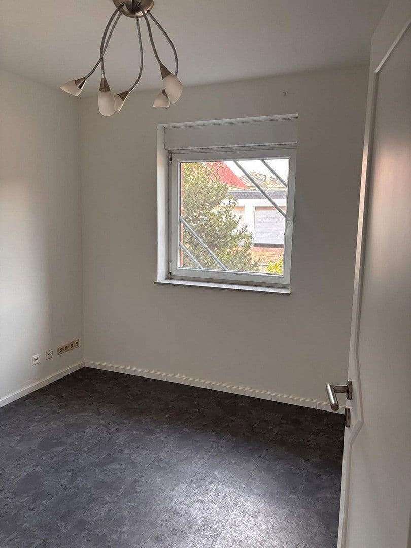 Prodej domu 220 m², pozemek 432 m², Rühen, Dolní Sasko Prodej domu 220 m², pozemek 432 m², Rühen, Dolní Sasko