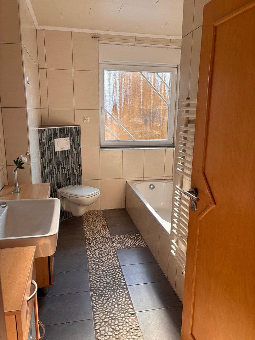 Prodej domu 220 m², pozemek 432 m², Rühen, Dolní Sasko Prodej domu 220 m², pozemek 432 m², Rühen, Dolní Sasko