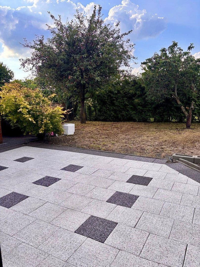 Prodej domu 220 m², pozemek 432 m², Rühen, Dolní Sasko Prodej domu 220 m², pozemek 432 m², Rühen, Dolní Sasko