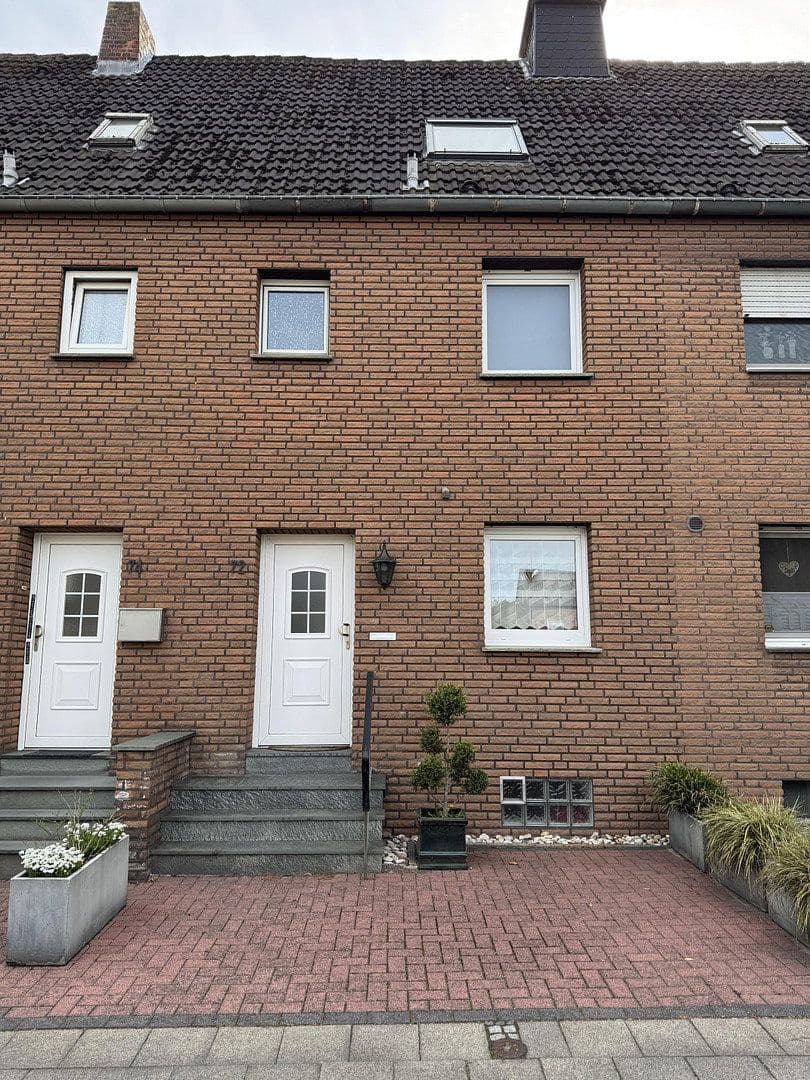 Prodej domu 103 m², pozemek 302 m², Ahlen, Severní Porýní-Vestfálsko Prodej domu 103 m², pozemek 302 m², Ahlen, Severní Porýní-Vestfálsko